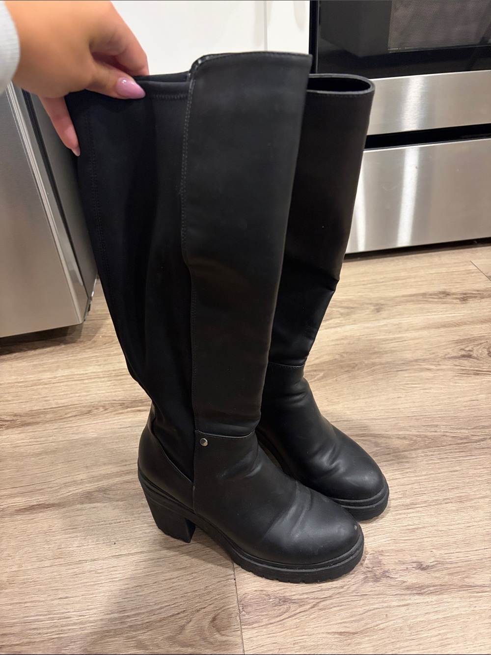Classic Black Knee-High Women's Boots
